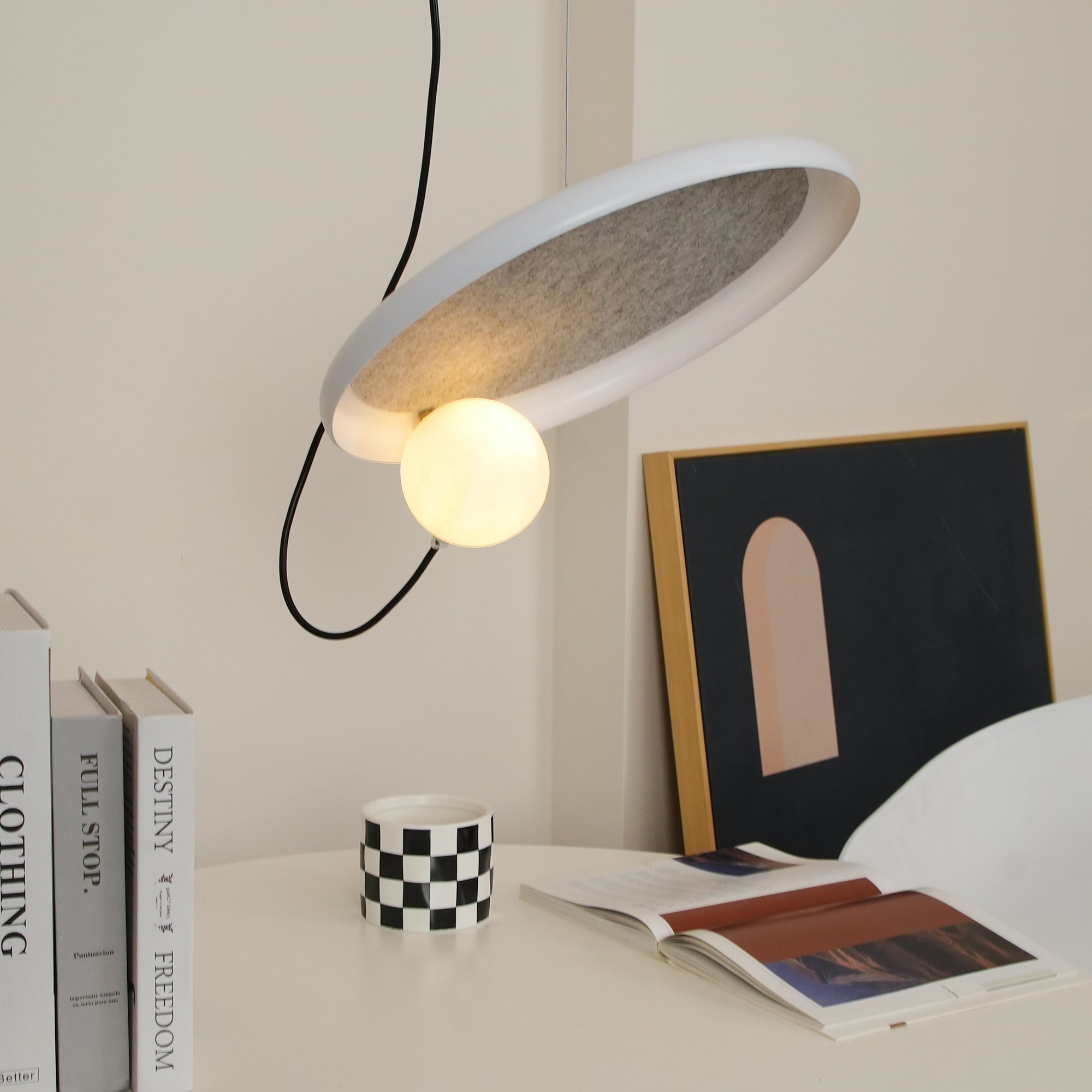 Lampe à suspension en fil