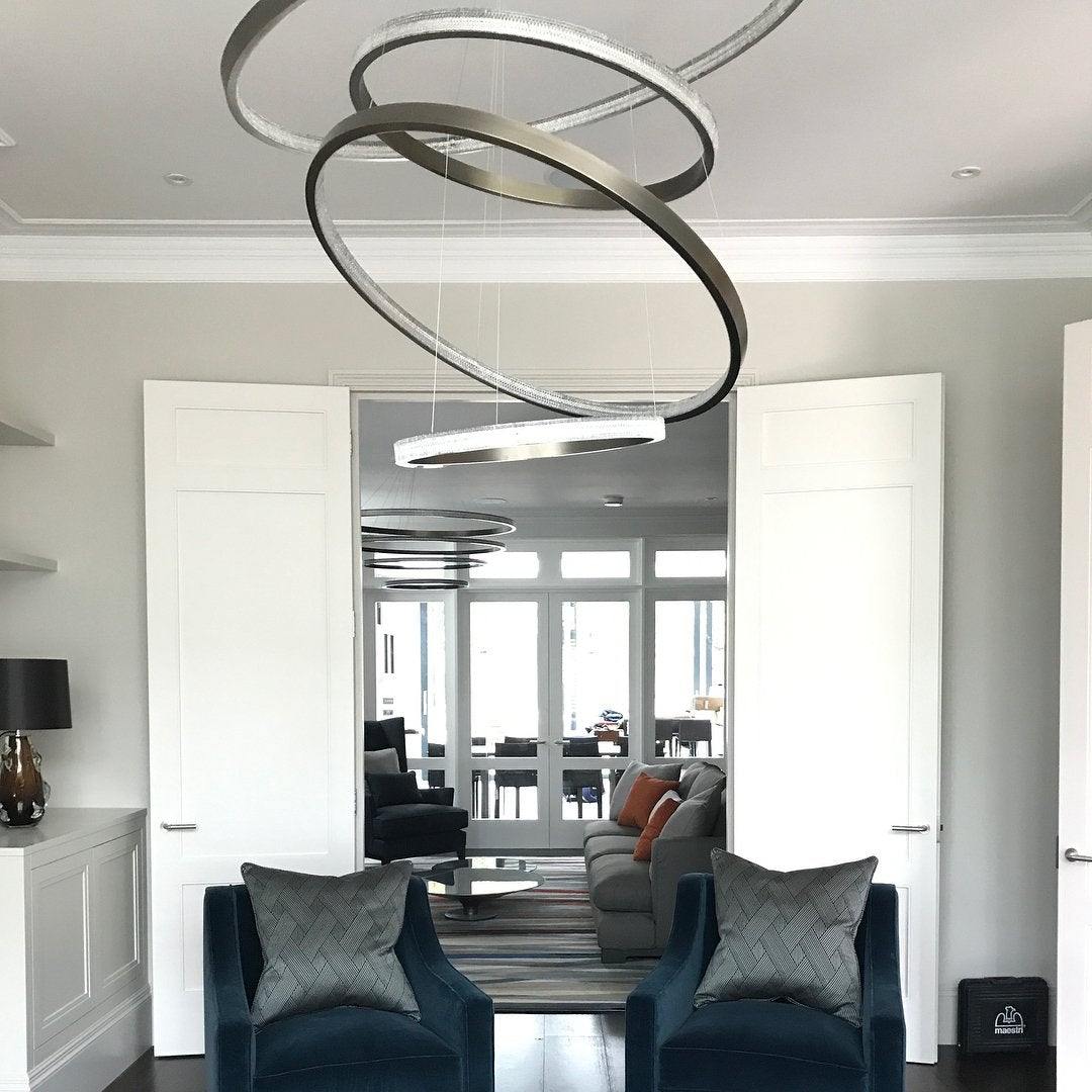 Aura Chandelier 