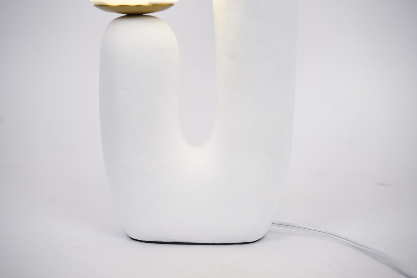 Oo Rough Table Lamp