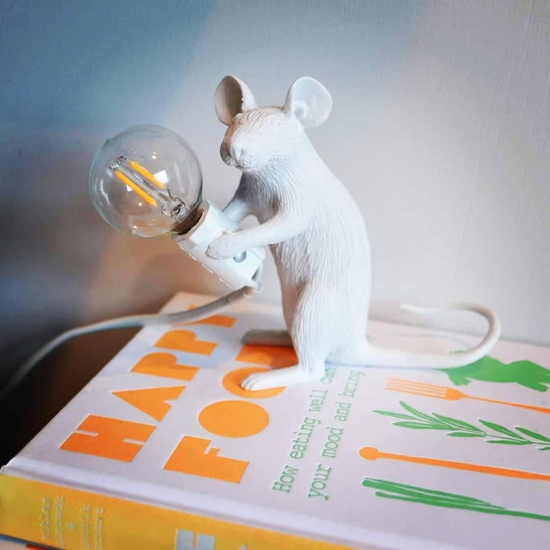 Mouse table lamp